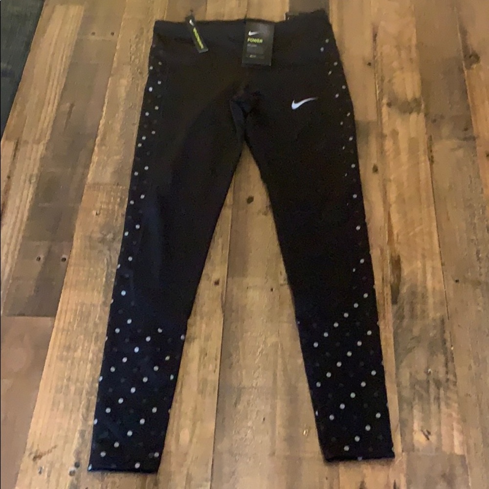 Brand new Nike tights (Women)